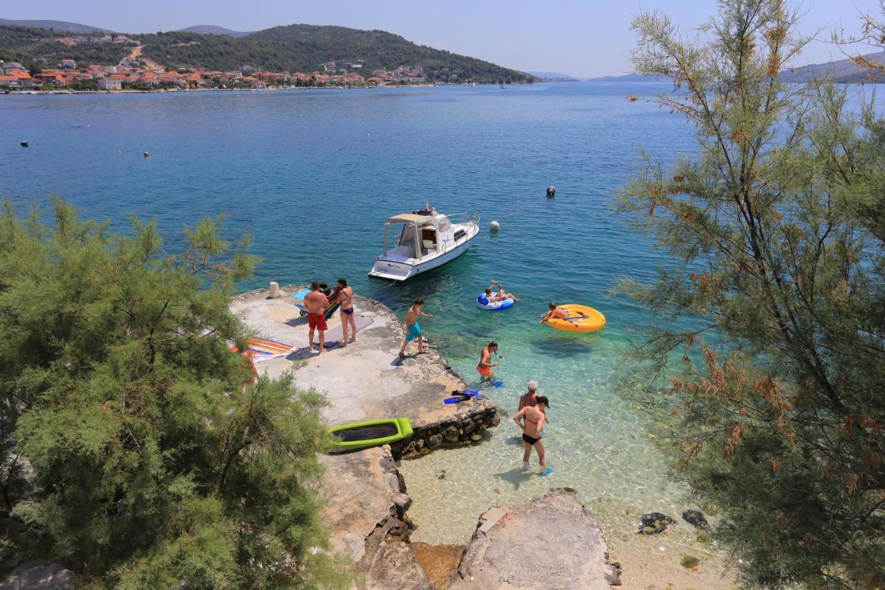 Apartments By The Sea Poljica, Trogir - 19316 Marina Exterior photo